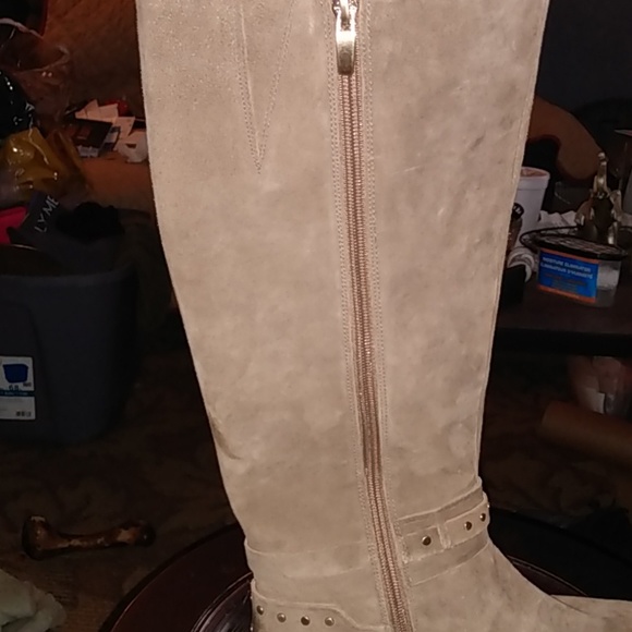 Boot - Picture 8 of 8